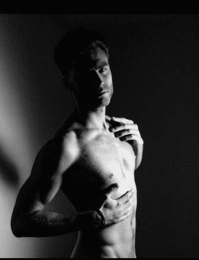 An image in George 's male escort portfolio