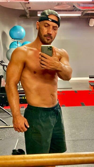 An image in Charles's male escort portfolio