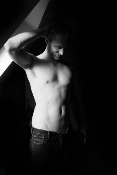 An image in Ti's male escort portfolio