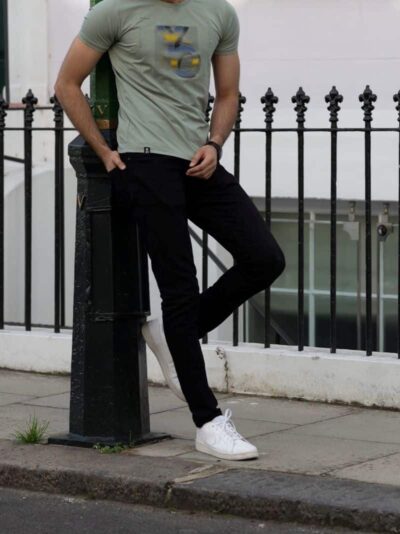 An image in Jae's male escort portfolio