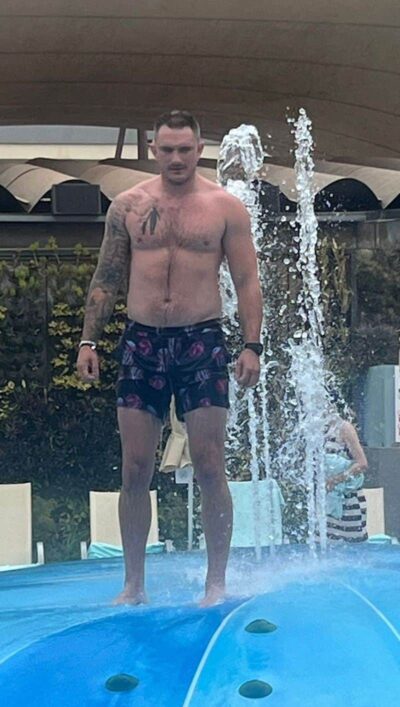 An image in Alex's male escort portfolio