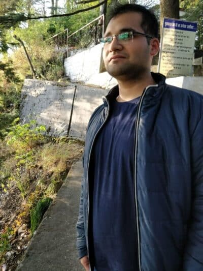 An image in Aadish's male escort portfolio