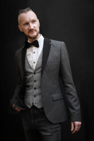 An image in Eirik's male escort portfolio