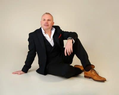 An image in Jason's male escort portfolio