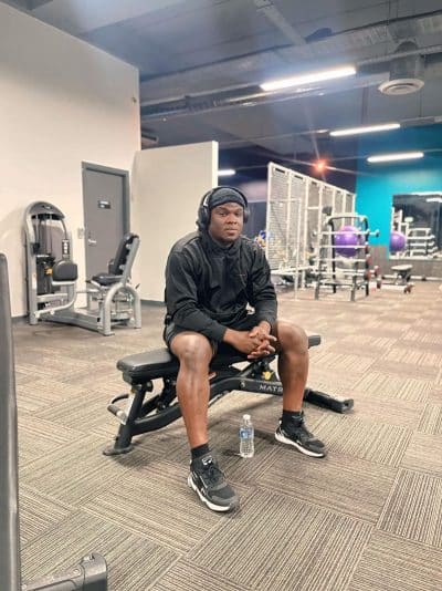 An image in Kenny's male escort portfolio