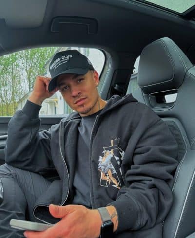 An image in Andre's male escort portfolio
