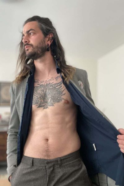 An image in Daniel's male escort portfolio