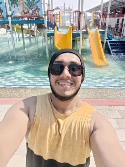An image in Harj's male escort portfolio
