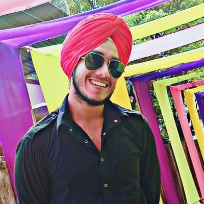 An image in Harj's male escort portfolio