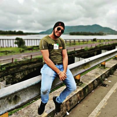 An image in Harj's male escort portfolio