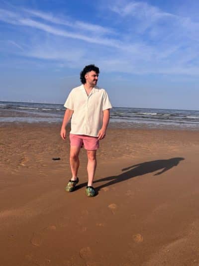 An image in Harvey's male escort portfolio