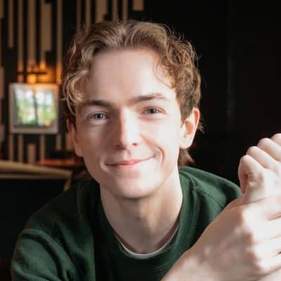 Male Escort Harry