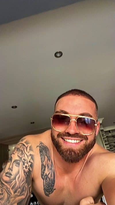 An image in Kieren's male escort portfolio